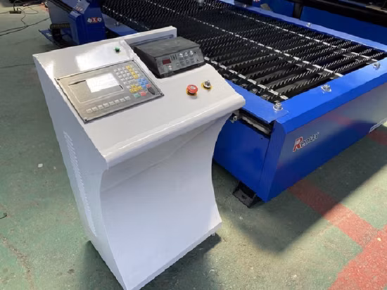 Macchina da taglio al plasma CNC in acciaio al carbonio Hypertherm 1530