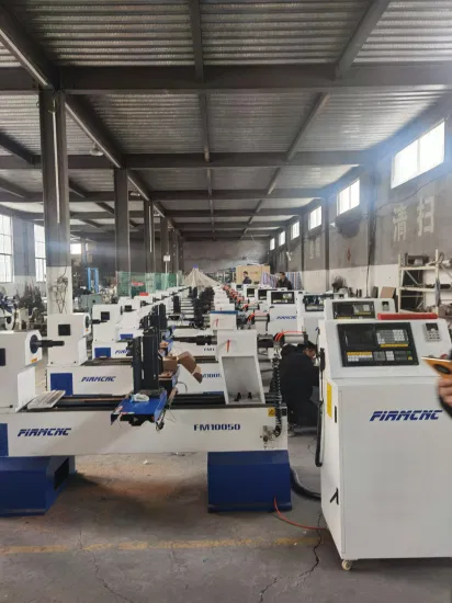 Tornio automatico per legno CNC per incisione della lavorazione del legno in Cina in vendita